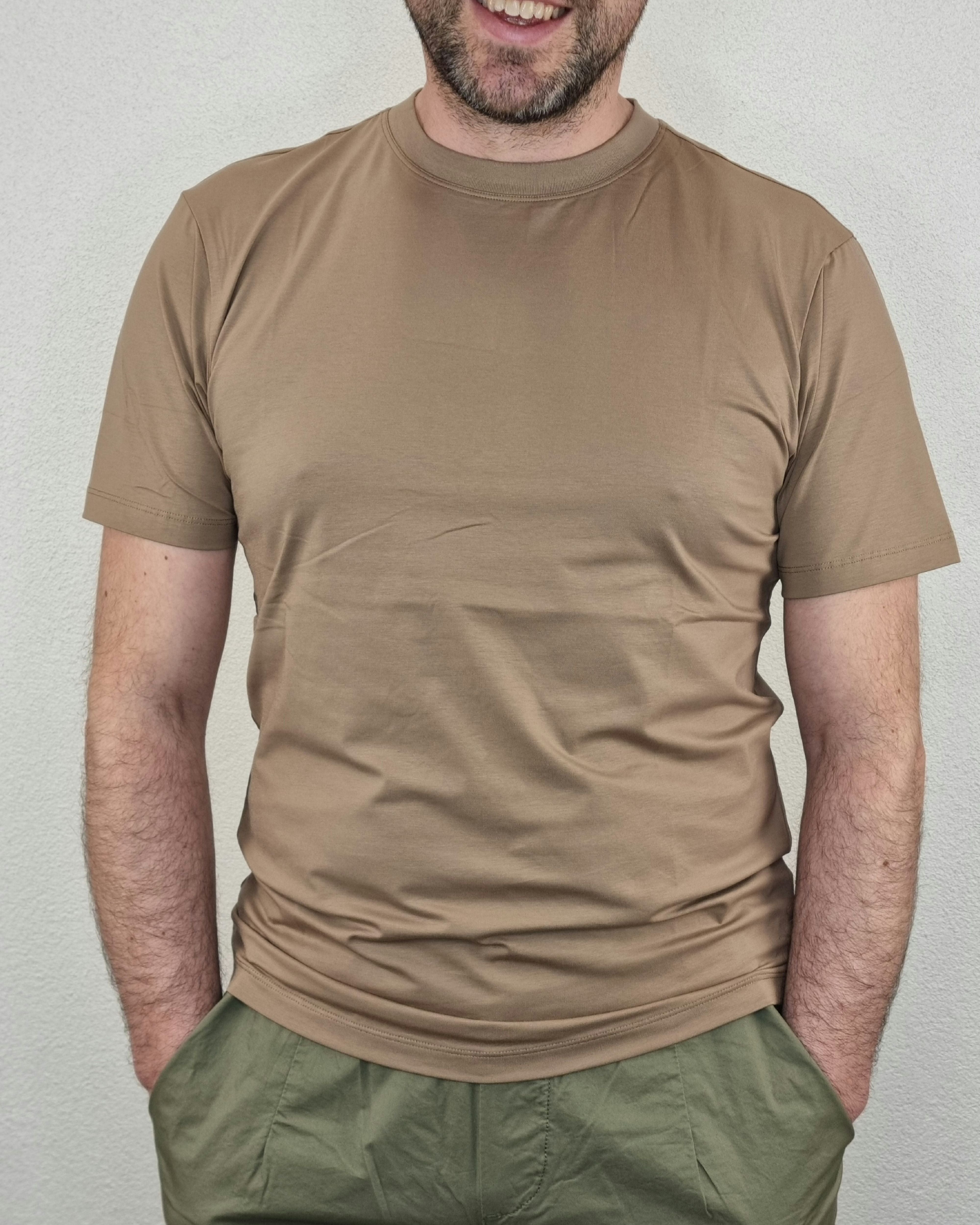 T-shirt UOMO GALERIE art.mt100