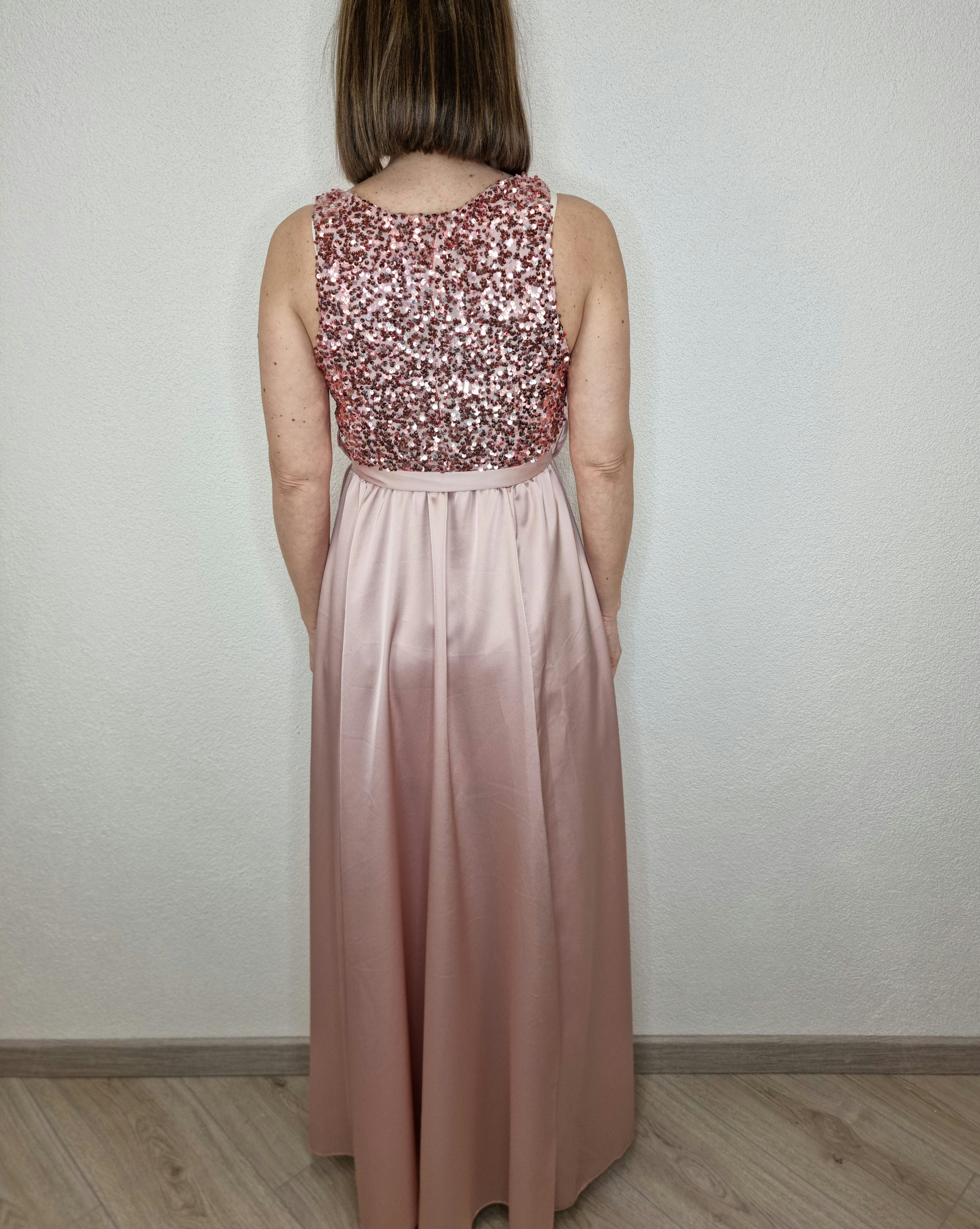 ABITO PAILLETTES ROSA