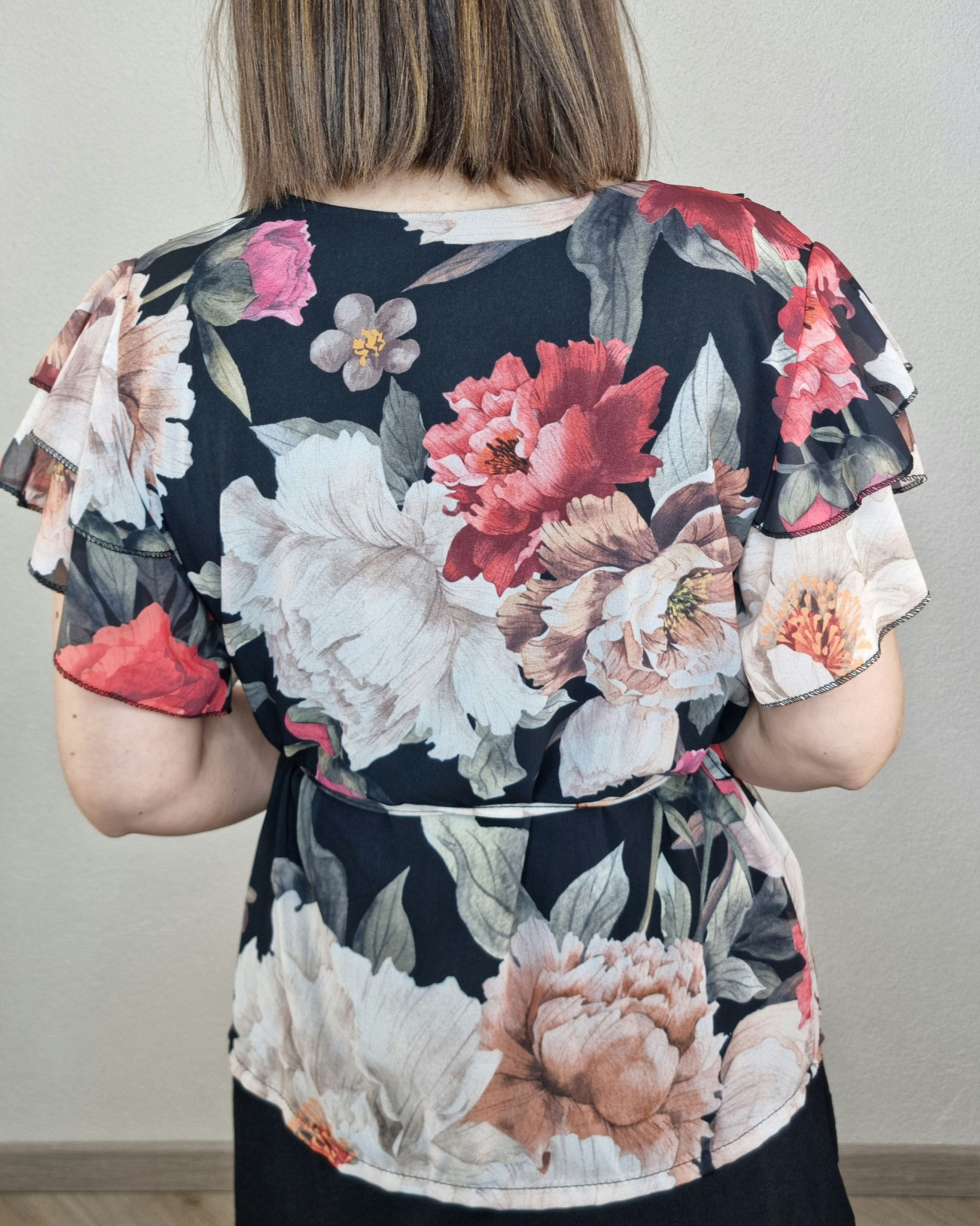 BLUSA TEA NERA
