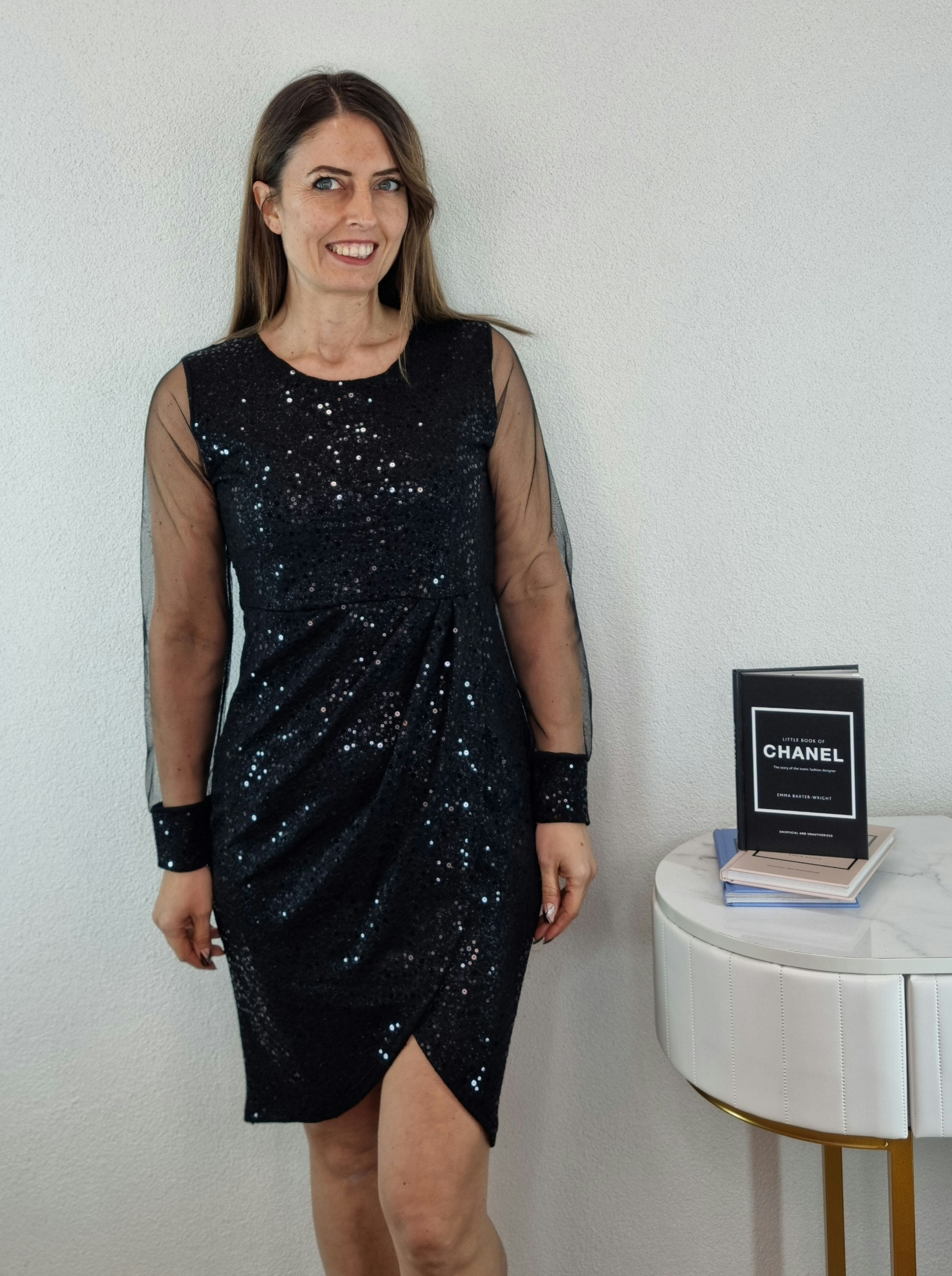 ABITO PAILLETTES GIROCOLLO NERO