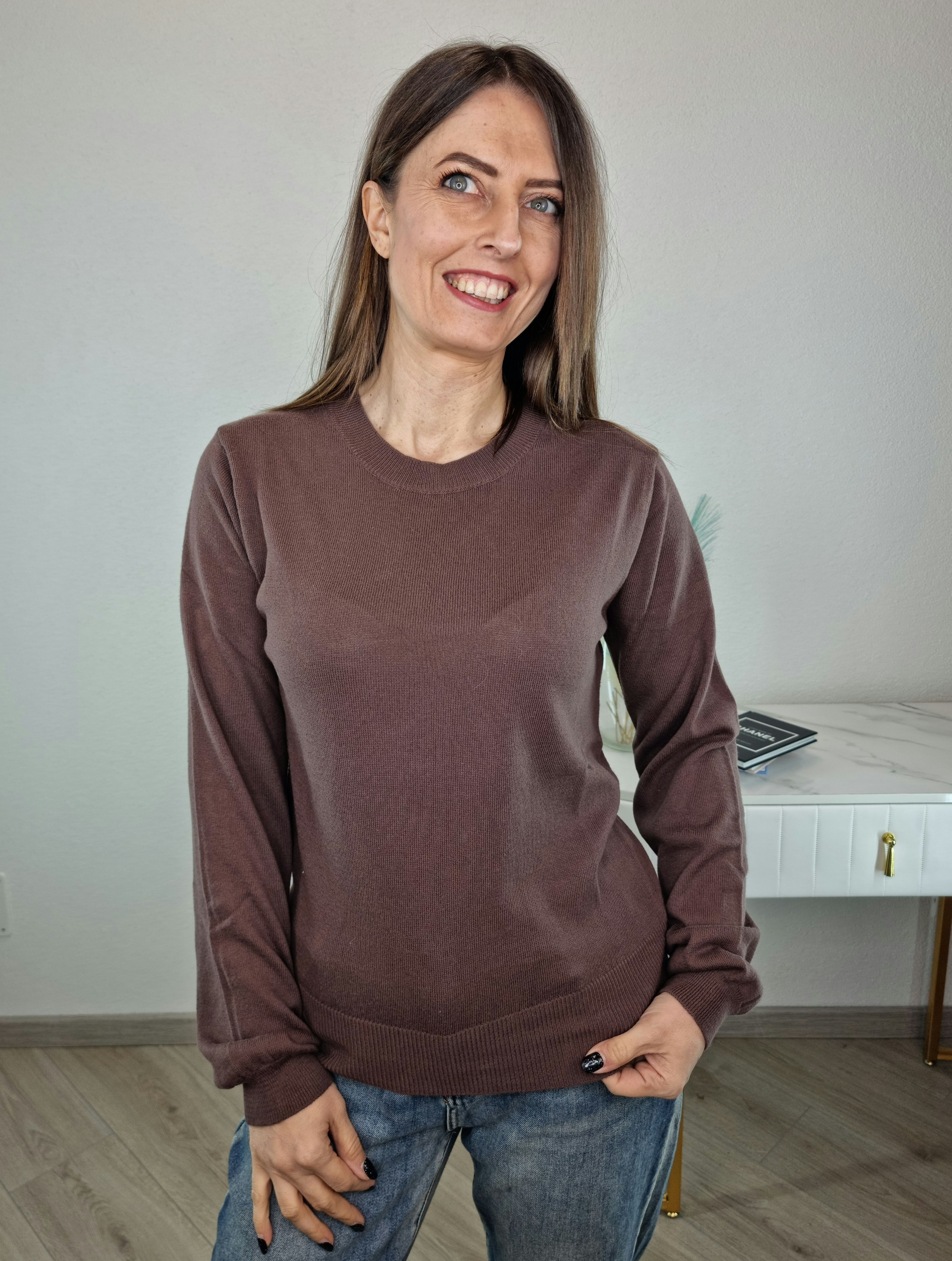 PULL CIVICO BASIC MORO