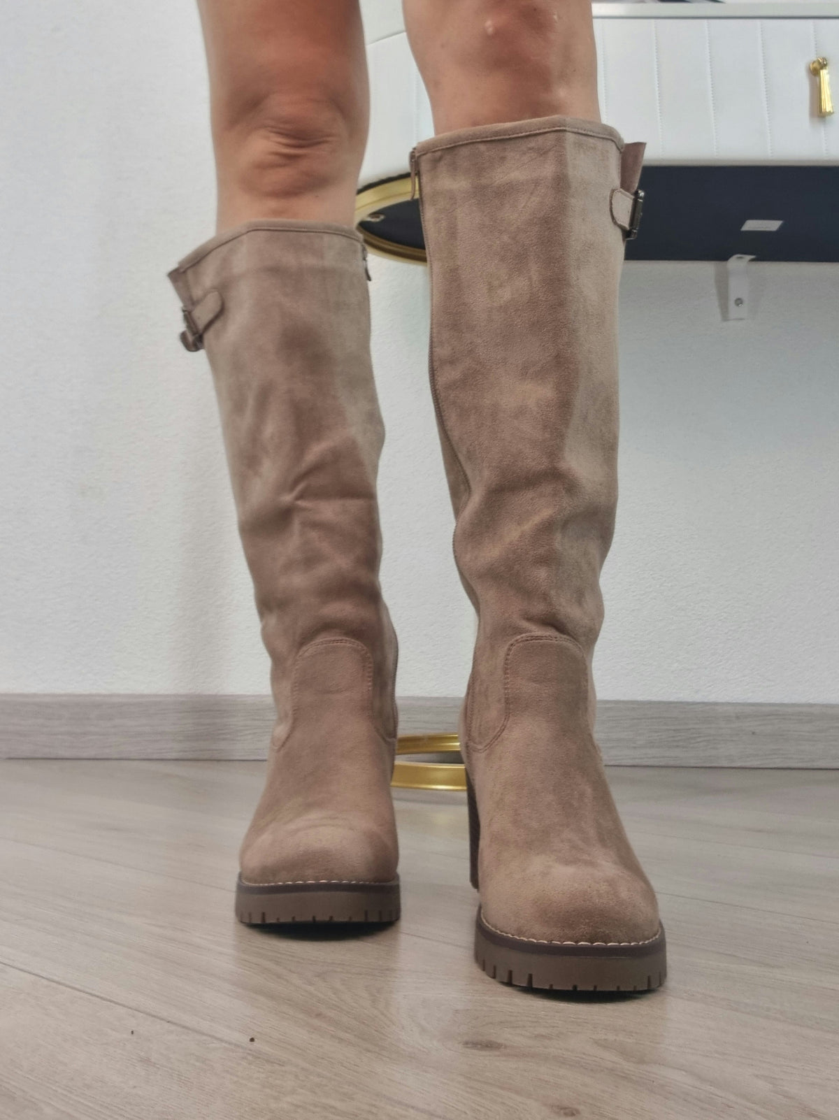 STIVALE SCAMOSCIATO LEA