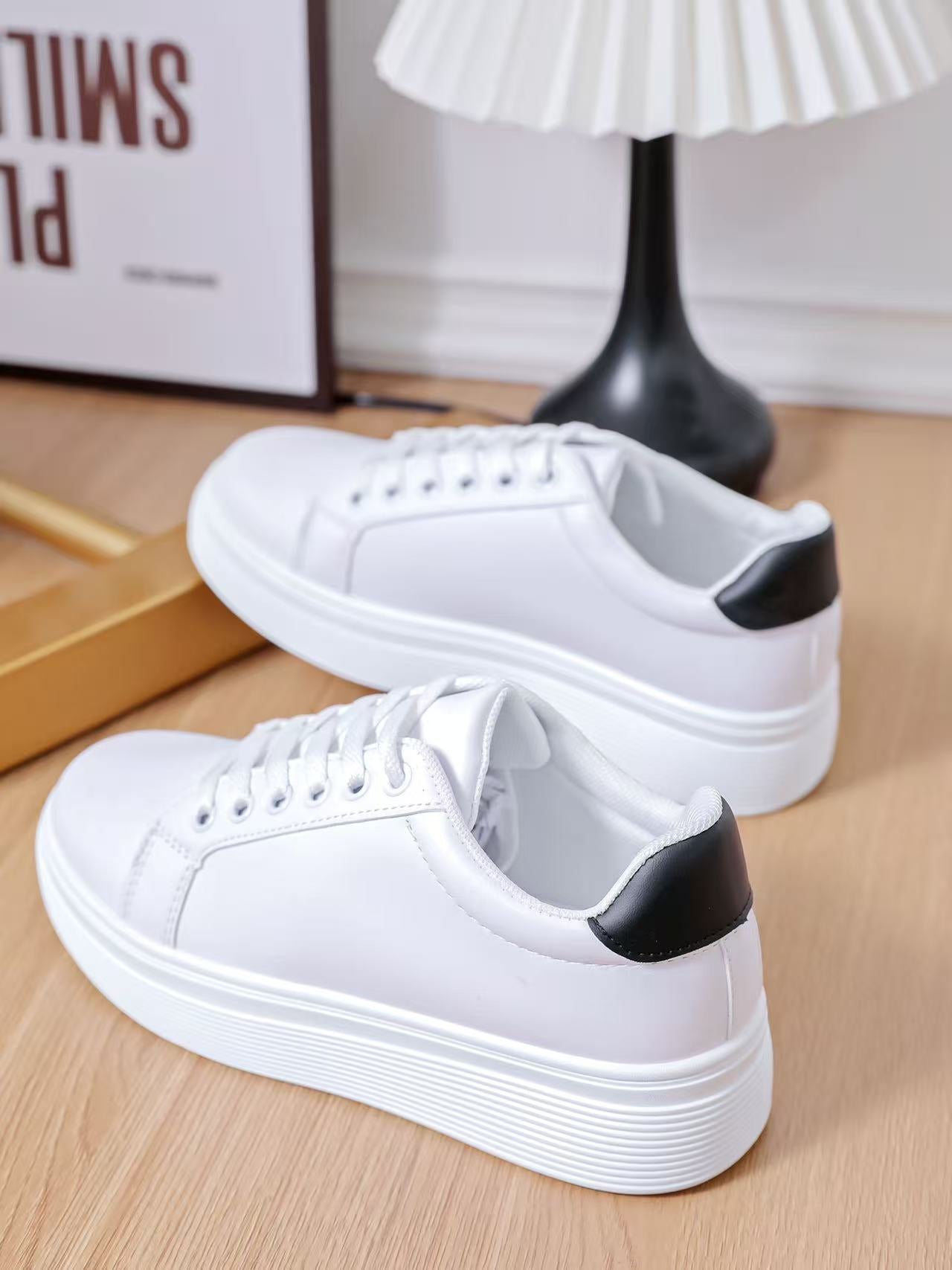 SNEAKERS PROFILI
