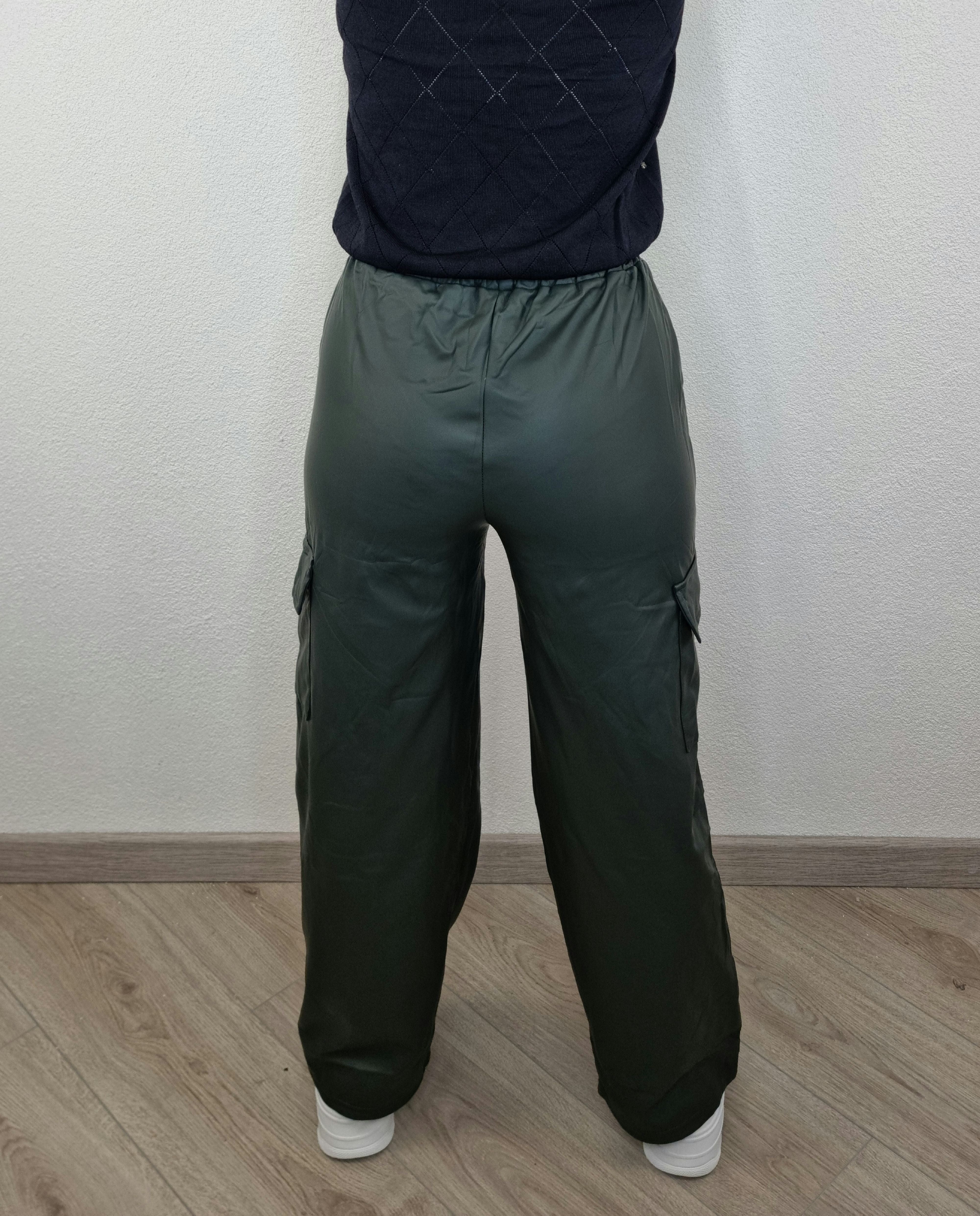 PANTALONE ECOPELLE CARGO VERDE