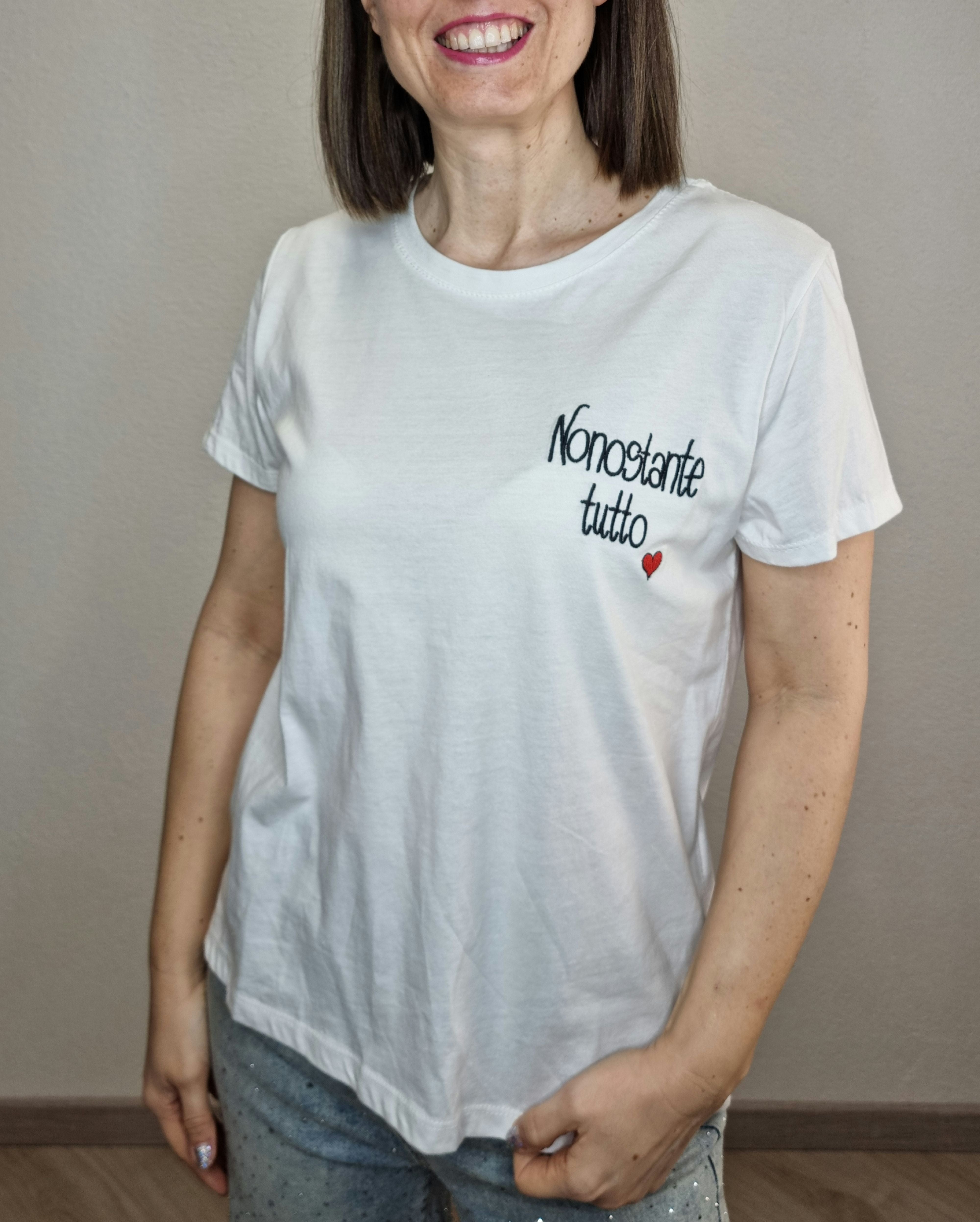 T-SHIRT NONOSTANTE TUTTO