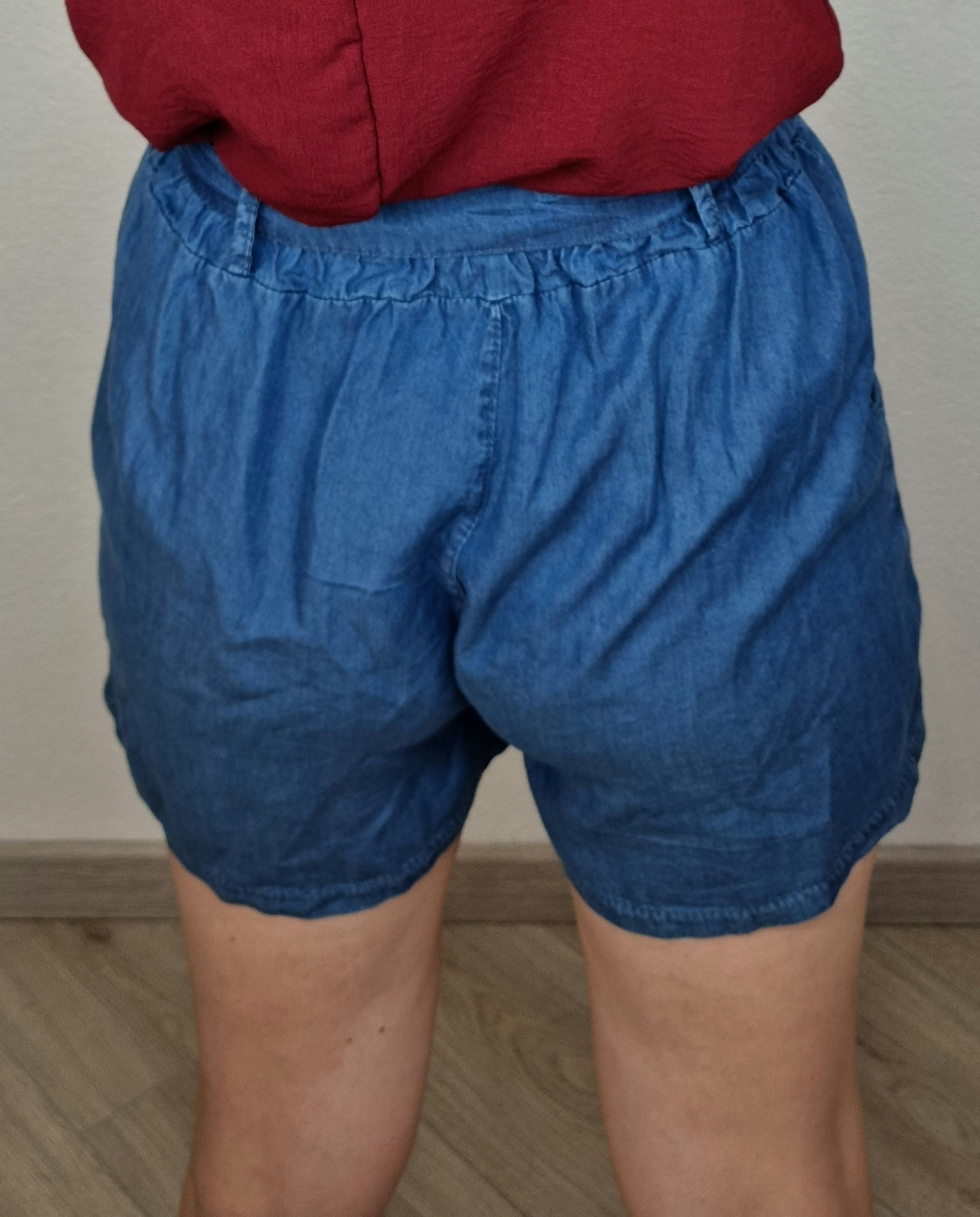 SHORT EASY SOFT BLUE