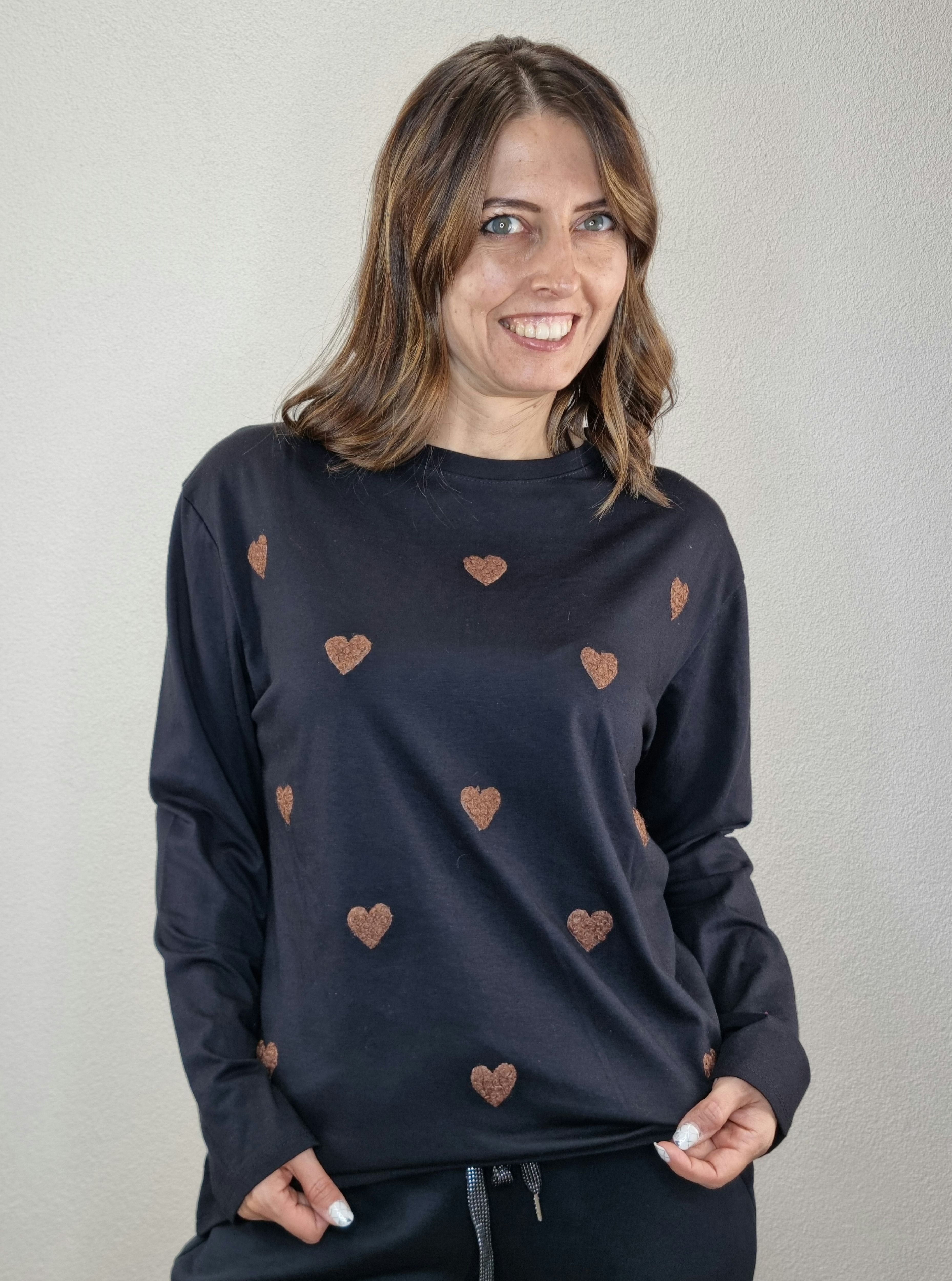 T-SHIRT CUORICINI NERA