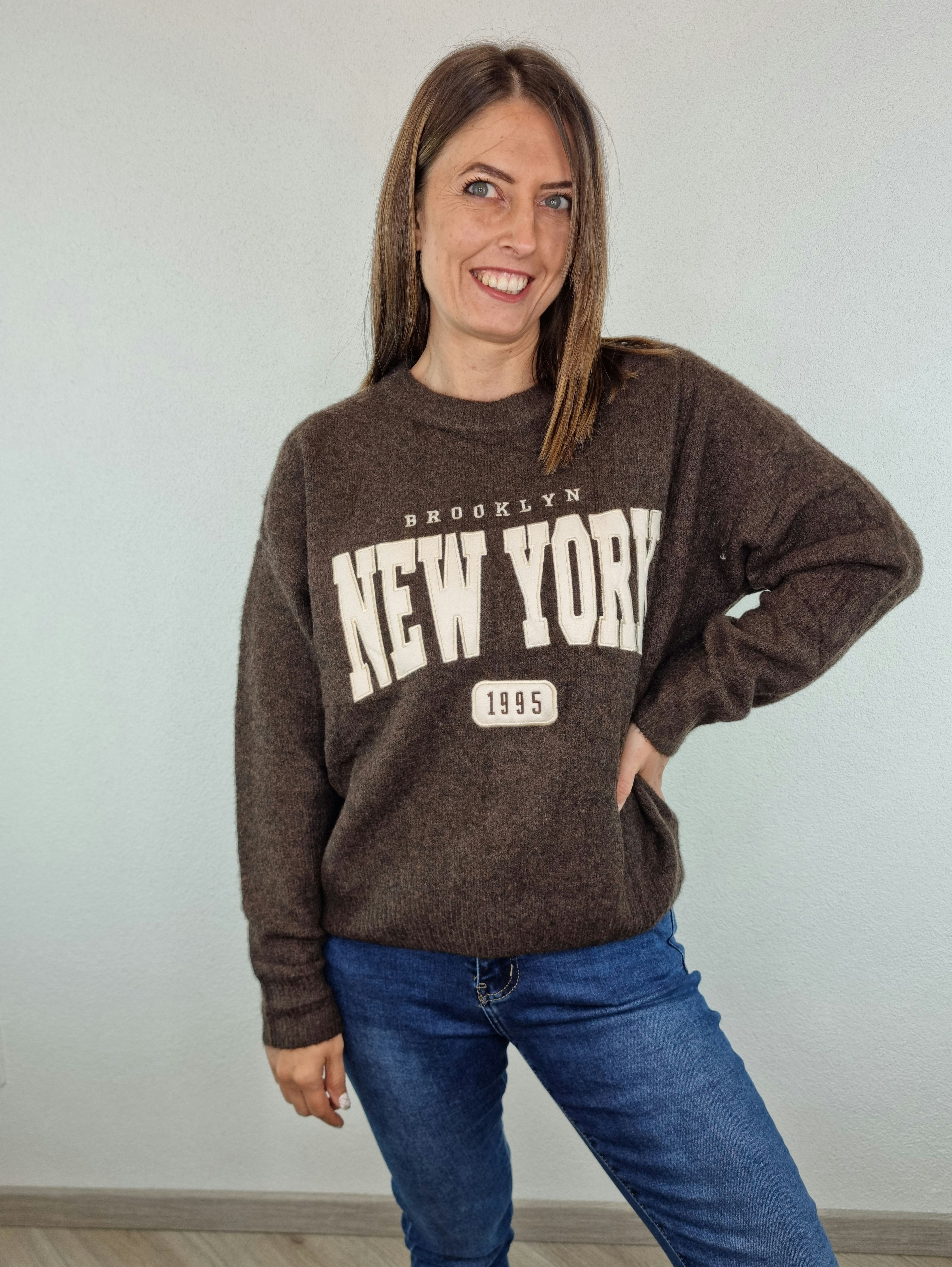 PULL CIVICO  NY MORO