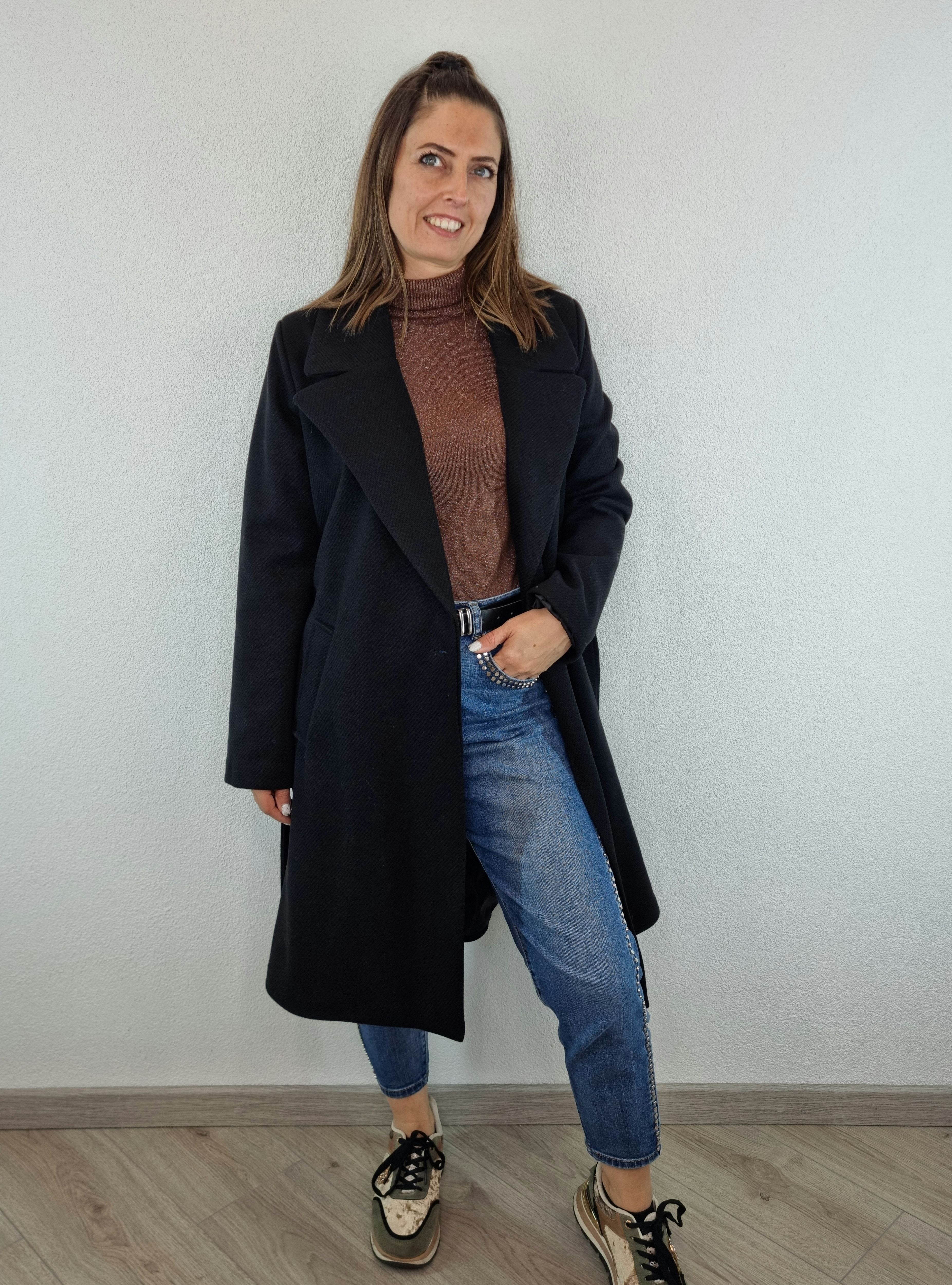 CAPPOTTO FIOCCO NERO