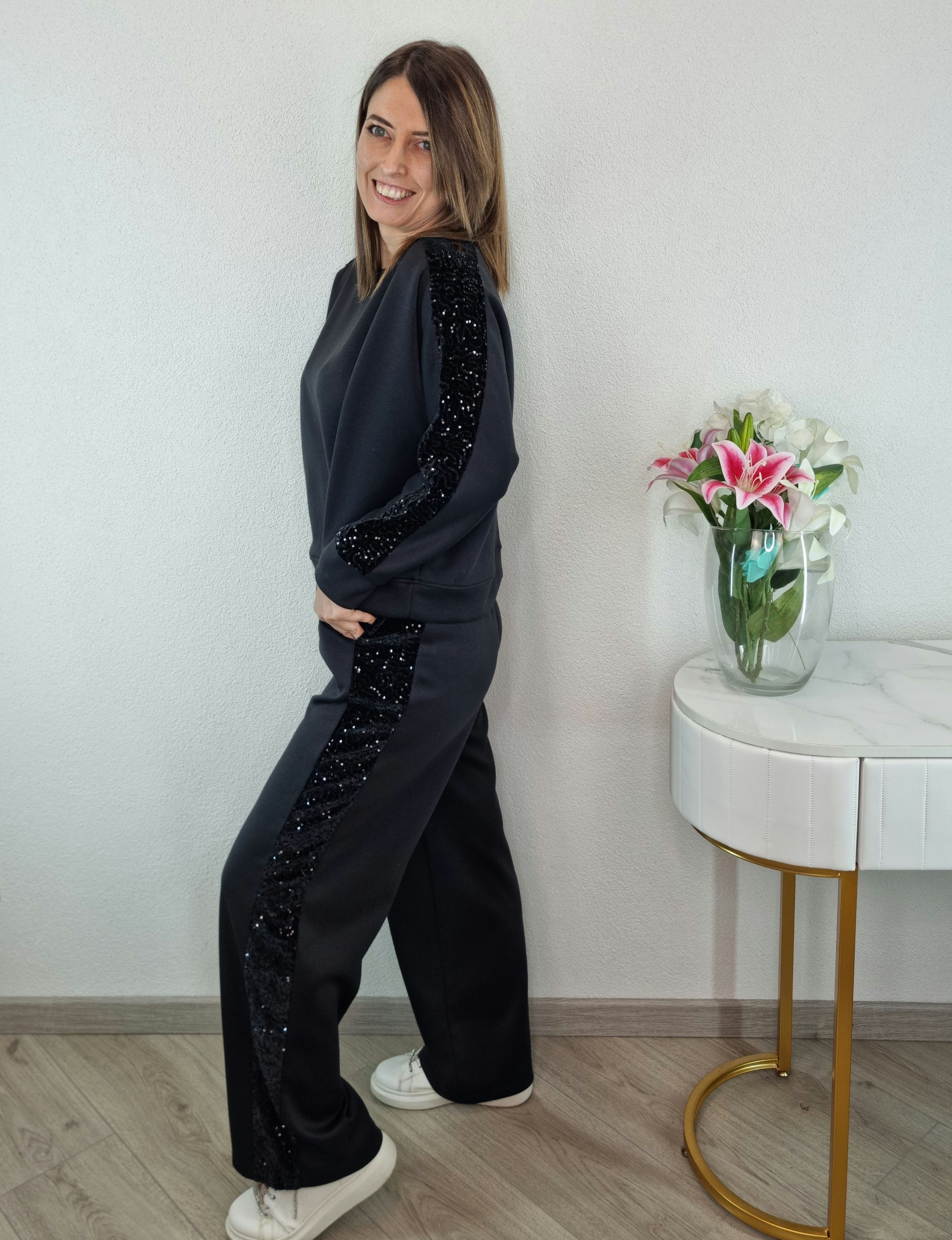 COMPLETO PAILETTES NERO