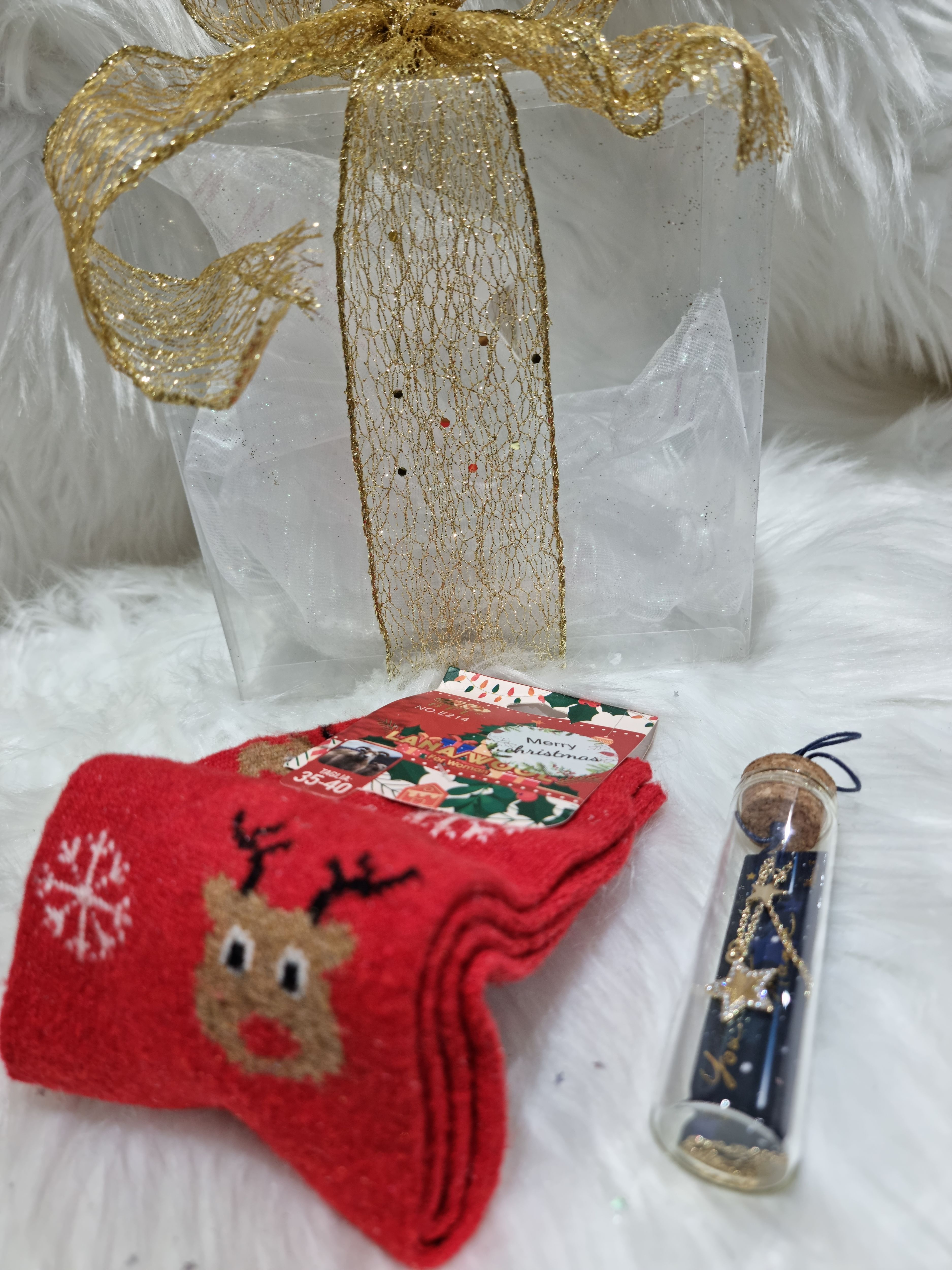 CONFEZIONE CALZINO IN LANA E CIONDOLO STELLA