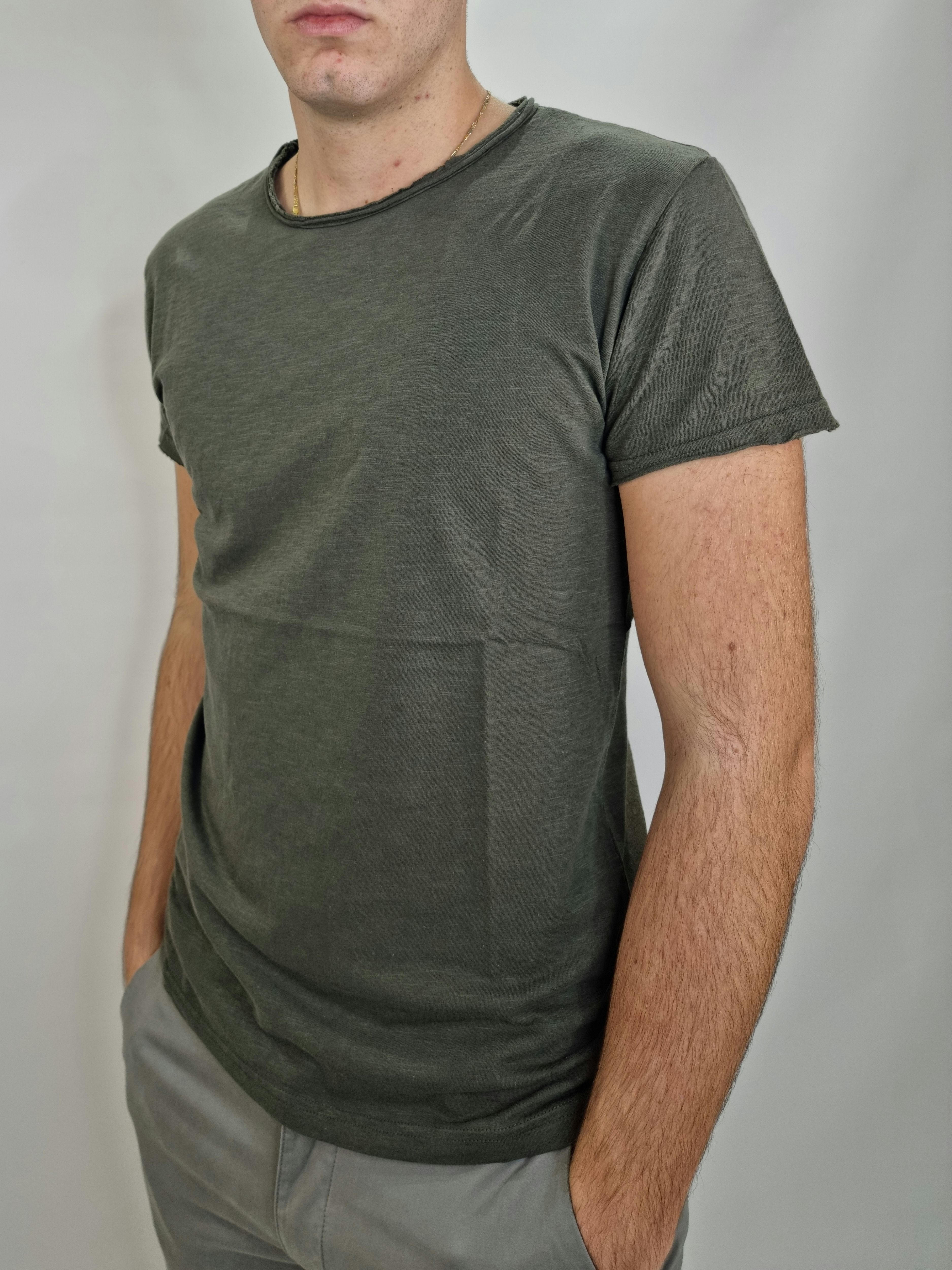 T-shirt UOMO art.tbasic (vari colori)