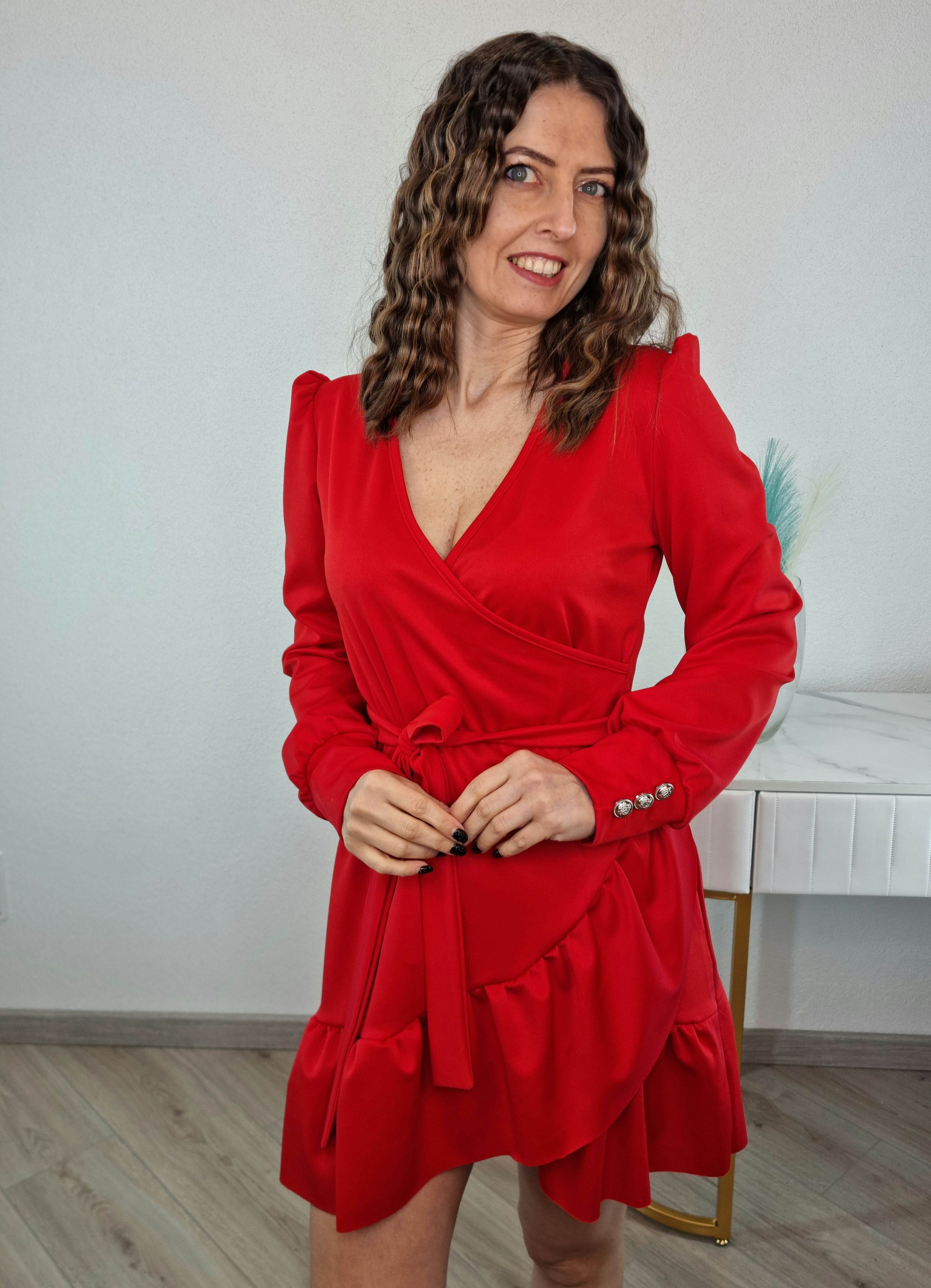 ABITO SCOLLO V ROSSO