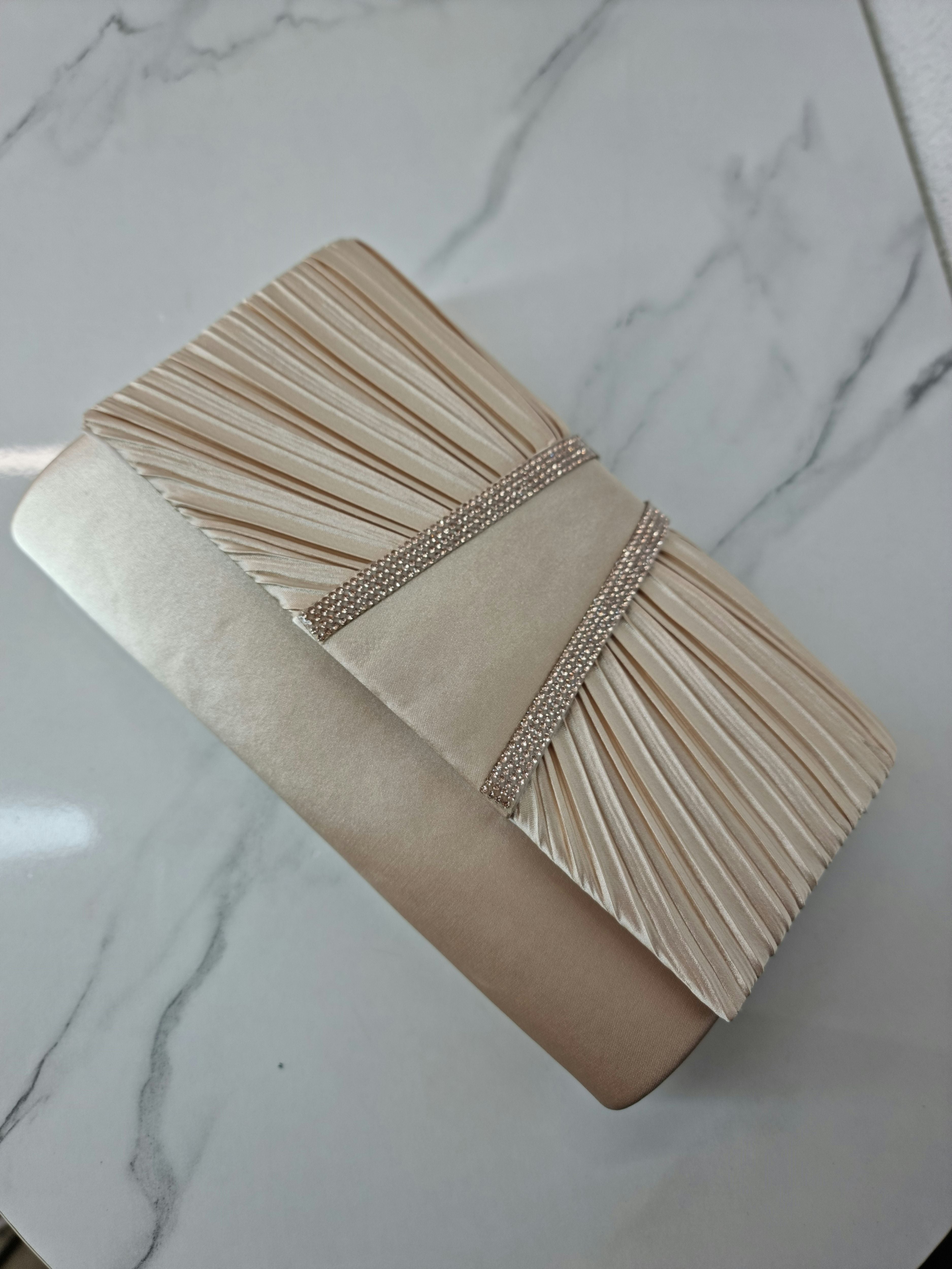 POCHETTE SATIN ORO