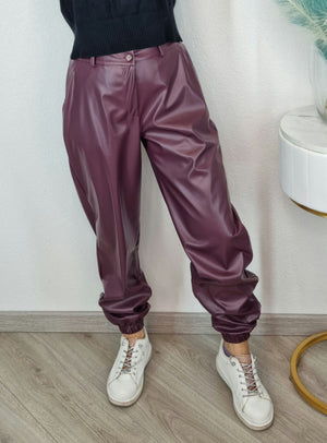 PANTALONE SIMIL PELLE BORDEAUX